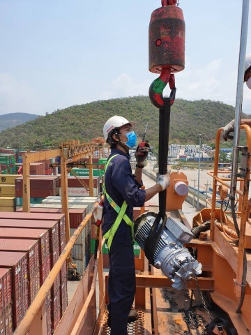 ซ่อมมอเตอร์เครนยกของ