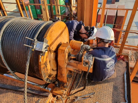 มอเตอร์งานยก